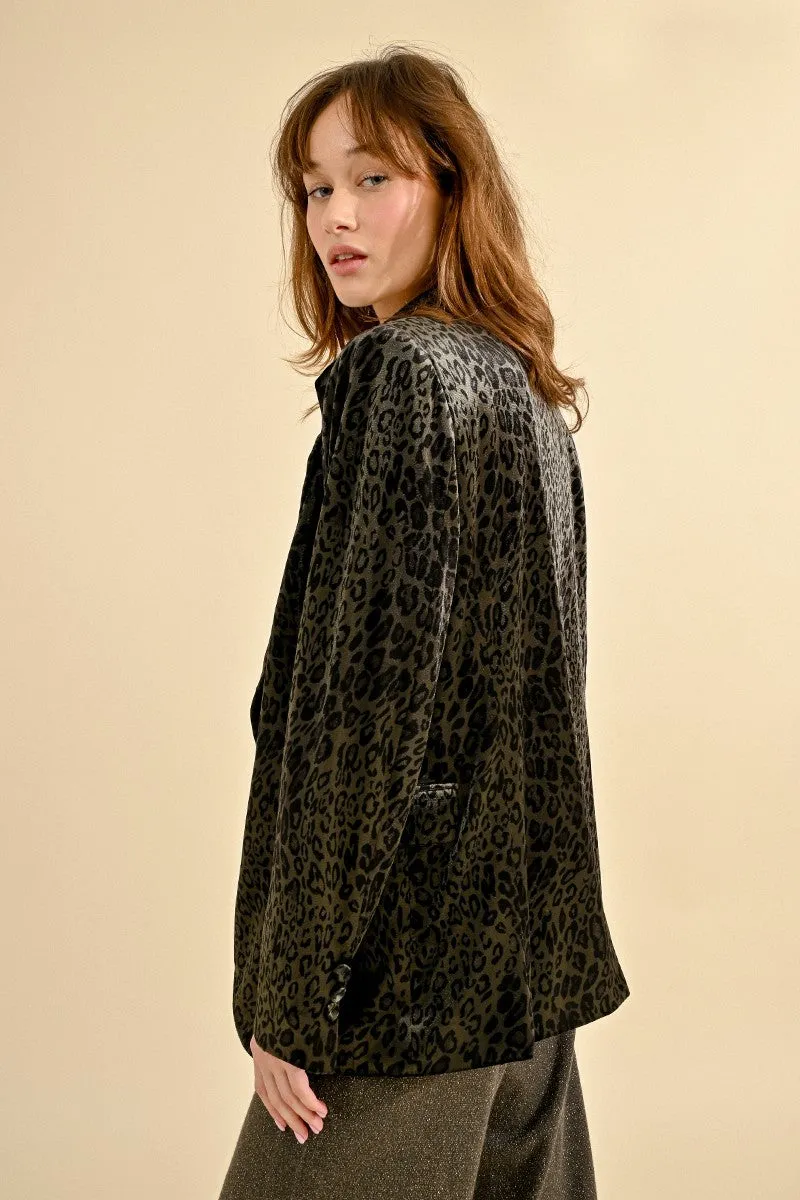 ANIMAL PRINT VELVET BLAZER