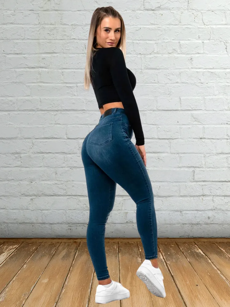 Daleyza - High-Waisted Denim Jeans