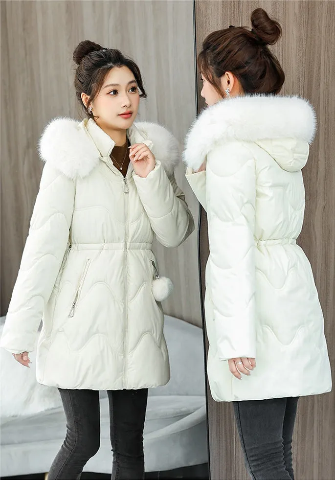 Easy-to-Clean Quilted Puffer Jacket with Relaxed-Fit Design for Women