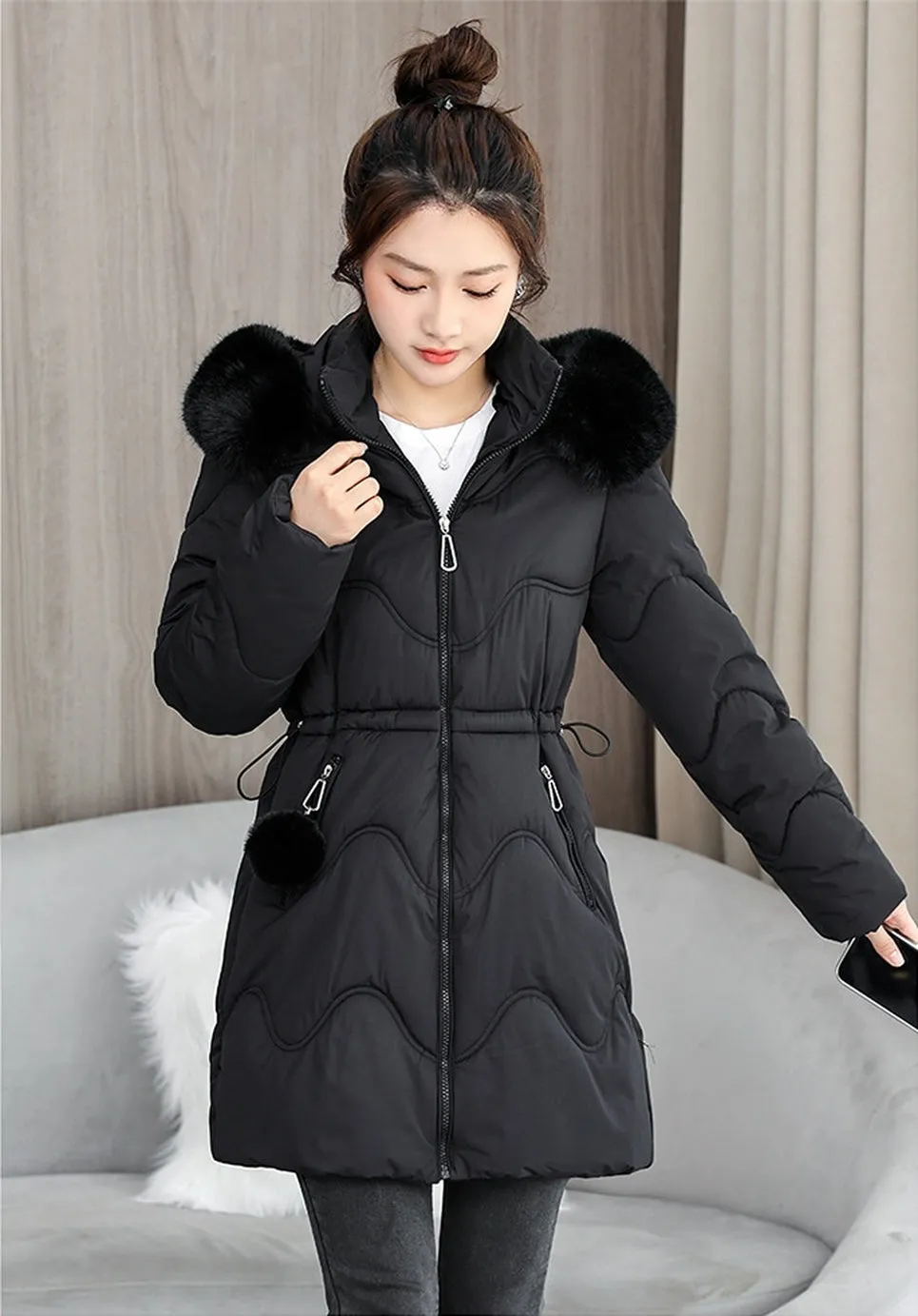 Easy-to-Clean Quilted Puffer Jacket with Relaxed-Fit Design for Women