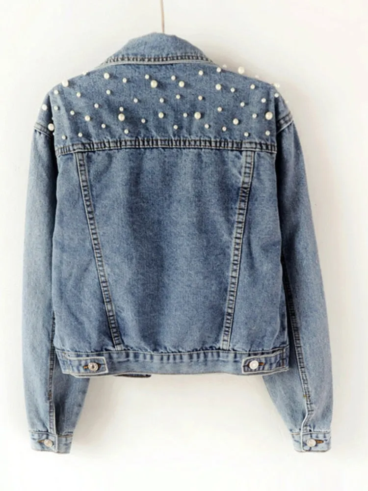 Elegant denim jacket embellished with pearls - Lightweight and breathable material