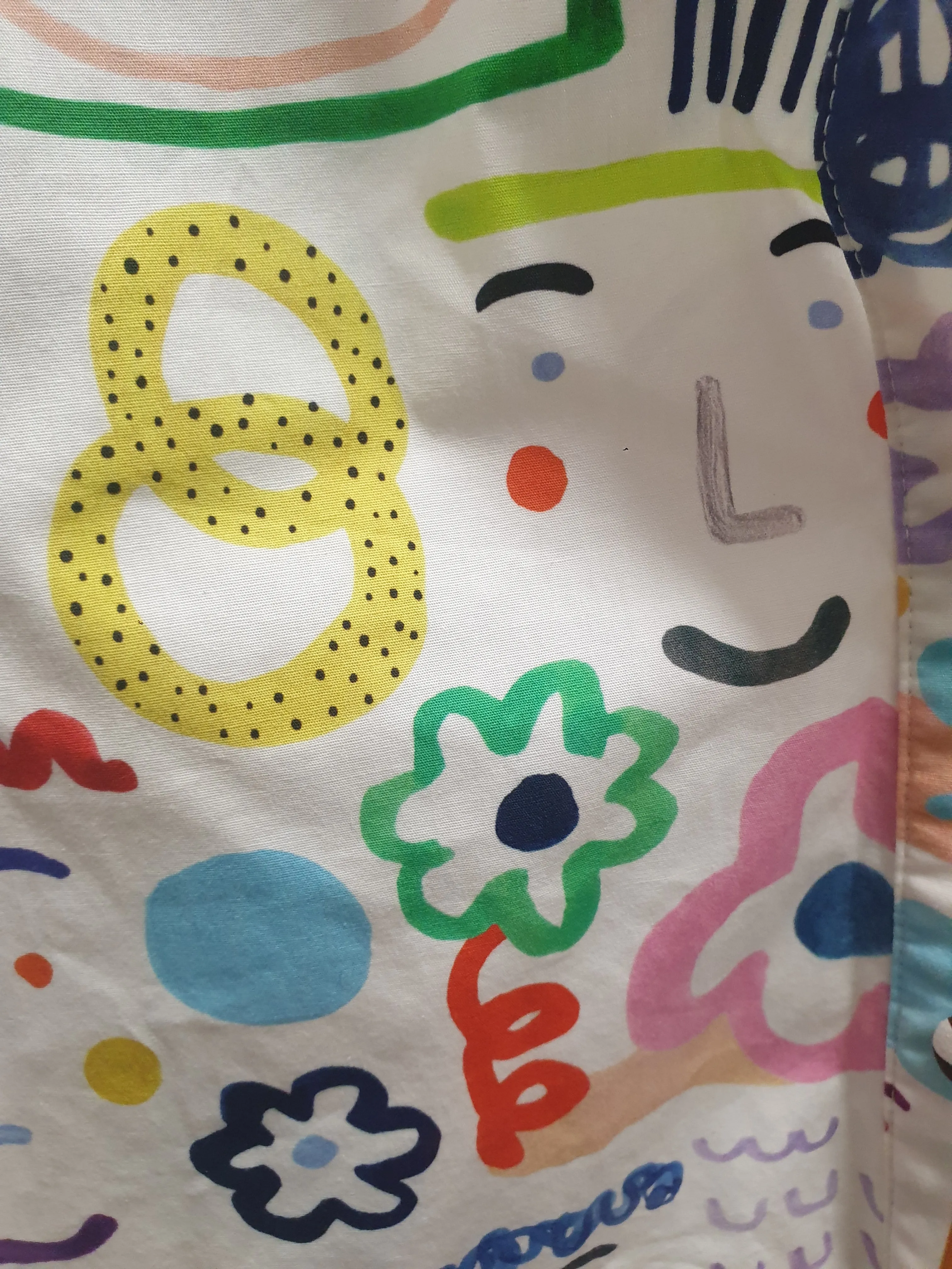 Jericho Road white oversized shirt with fun and bright print size 10