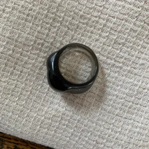 Magnified Ring_Dark Olive