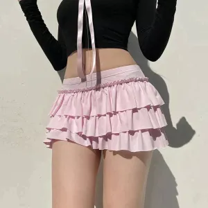 Maya - Short with ruffled hem and satin bow detail