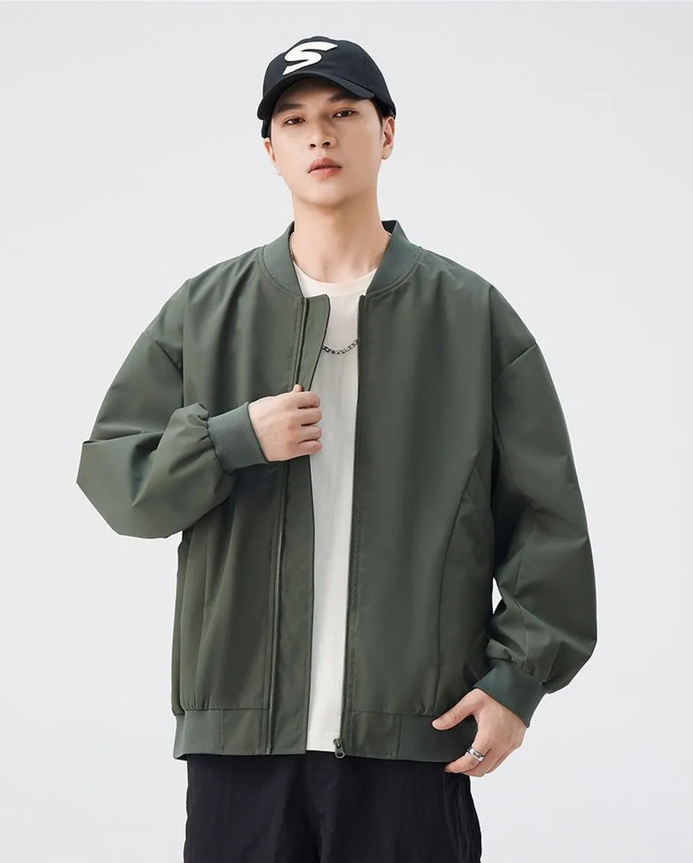 Men’s Solid Oversized Bomber Jacket with Elastic Band Cuff