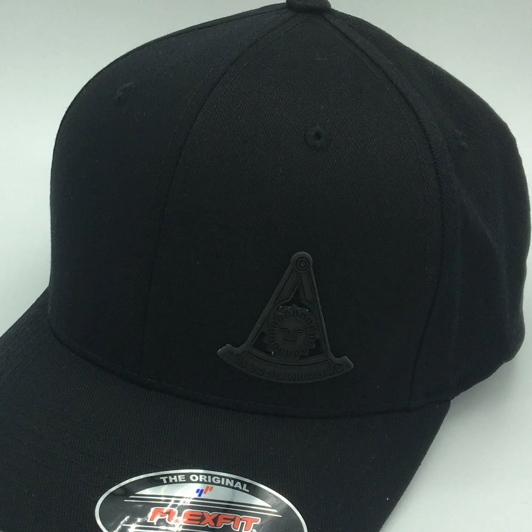Monochromic PAST MASTER Quadrant fitted caps