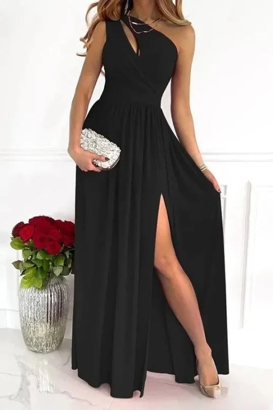 Nelsa - Elegant one shoulder evening dress by Novella