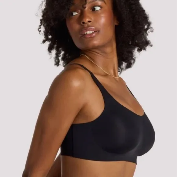 NWT Sz S Evelyn &amp; Bobbie Structured Scoop Bra Black   (EB CORE)