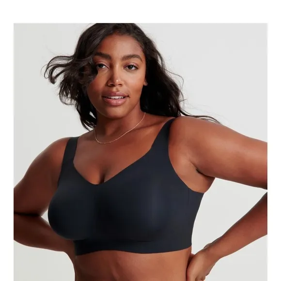 NWT Sz S Evelyn &amp; Bobbie Structured Scoop Bra Black   (EB CORE)
