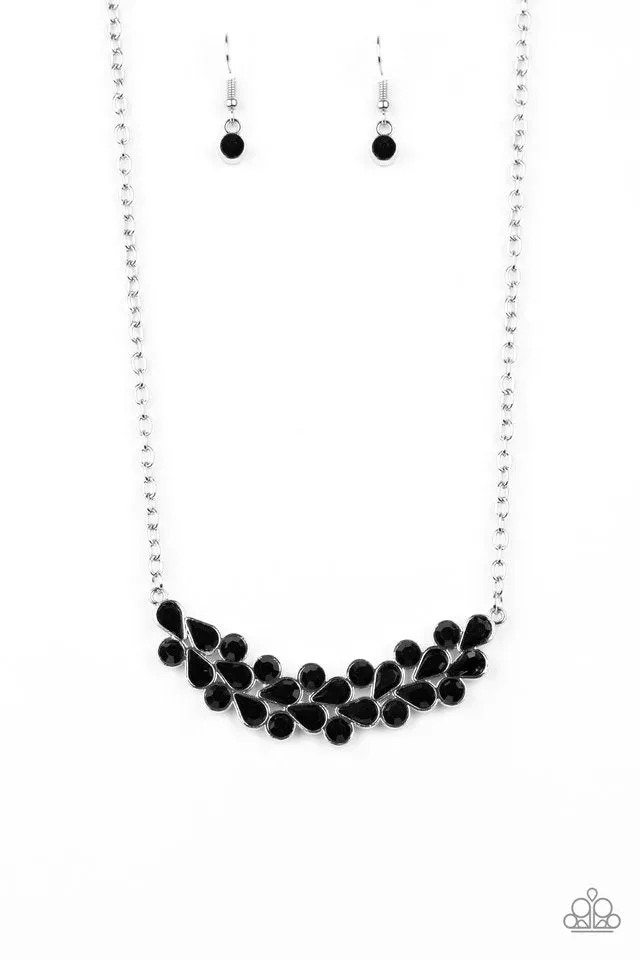 Paparazzi Special Treatment Necklace Black