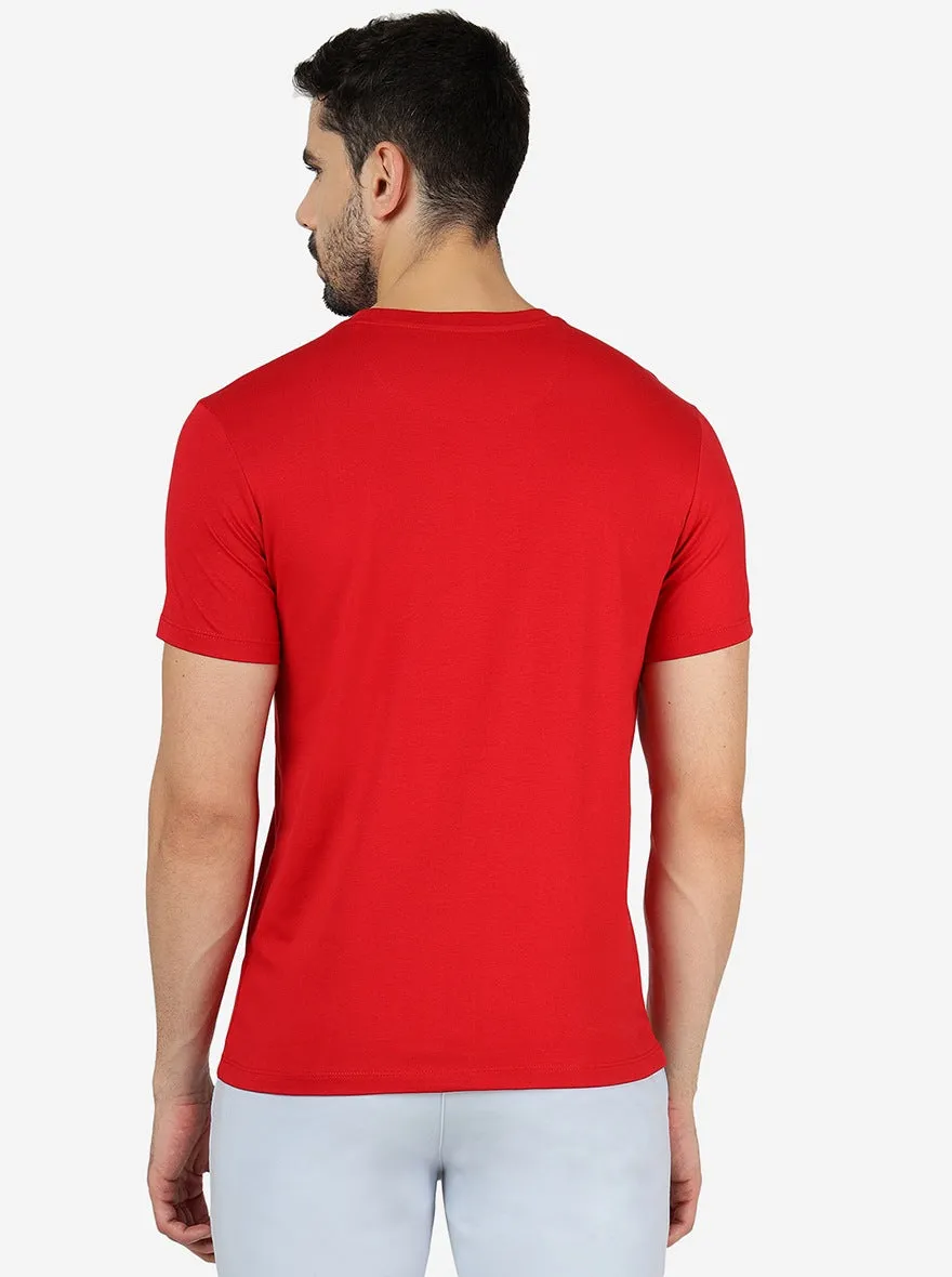 Red Solid Slim Fit T-Shirt | JadeBlue