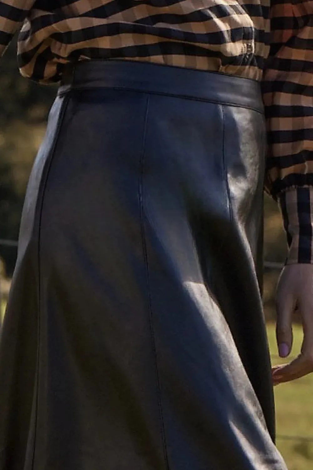 Stellar Skirt Black