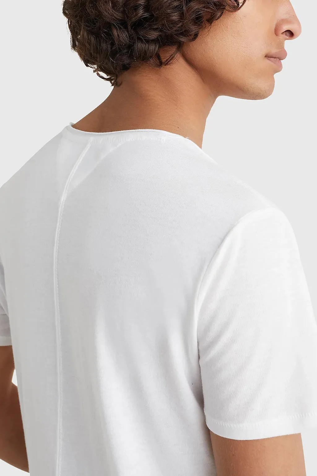 Tommy Jeans - Slim Fit V-neck T-shirt