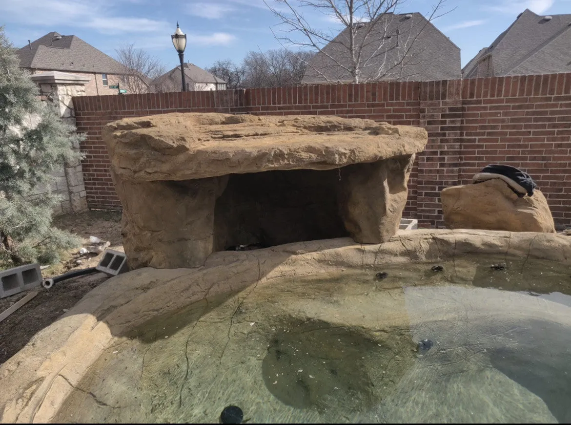 Universal Rocks In-Ground Spa - Lagoon
