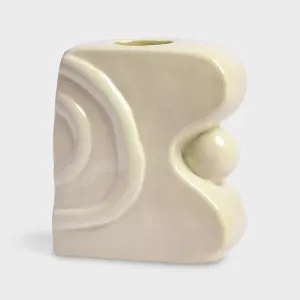 Vase clay nude