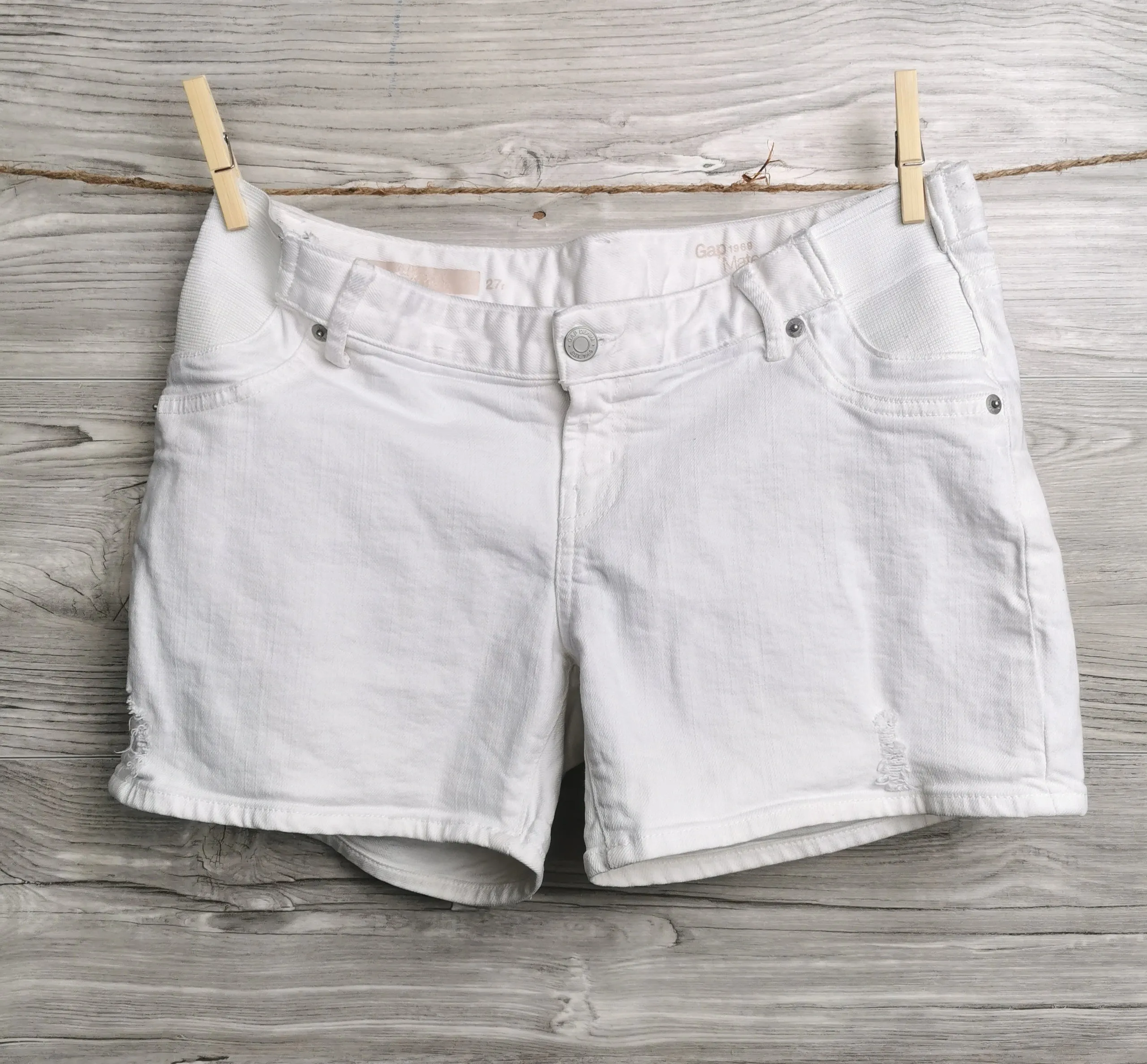 WOMENS SIZE 27R - GAP MATERNITY, White, Side Panel Jean Shorts VGUC B11